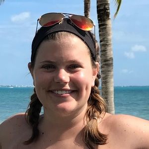 Meet your Posher, Nicole